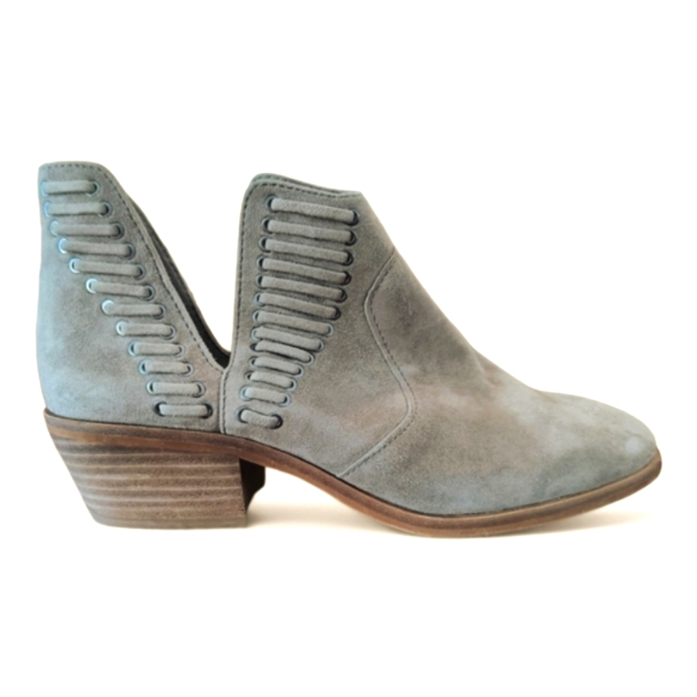 Vince Camuto Pevista Booties Grey in size 8.5M